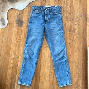 Levi's Wedgie Jeans Medium Wash Button Fly Size 26
